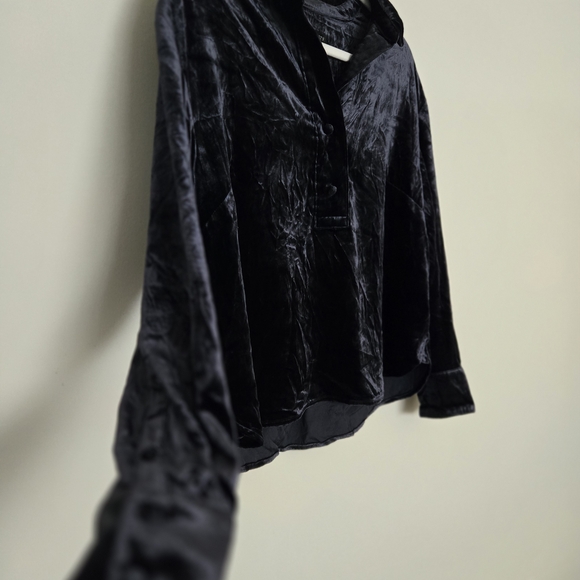 Talbots Midnight Blue Crushed Velvet Holiday Longsleeve Blouse - Picture 2 of 5